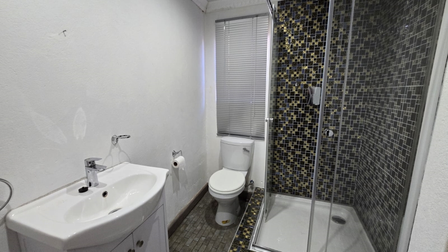 5 Bedroom Property for Sale in Navalsig Free State